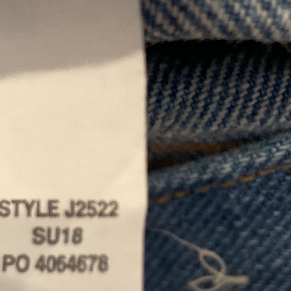 Madewell The Perfect Jean Short: Step-Hem Edition - Picture 15 of 15